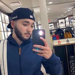 Meet your Posher, Victor